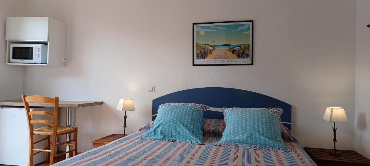 Chambres D'Hotes La Gardie Виас Екстериор снимка