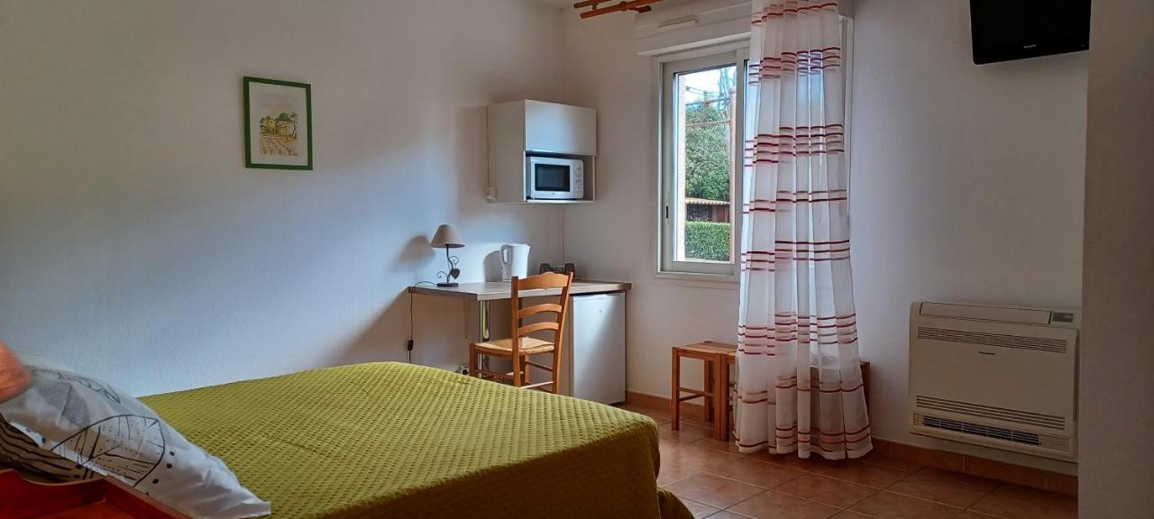 Chambres D'Hotes La Gardie Виас Екстериор снимка