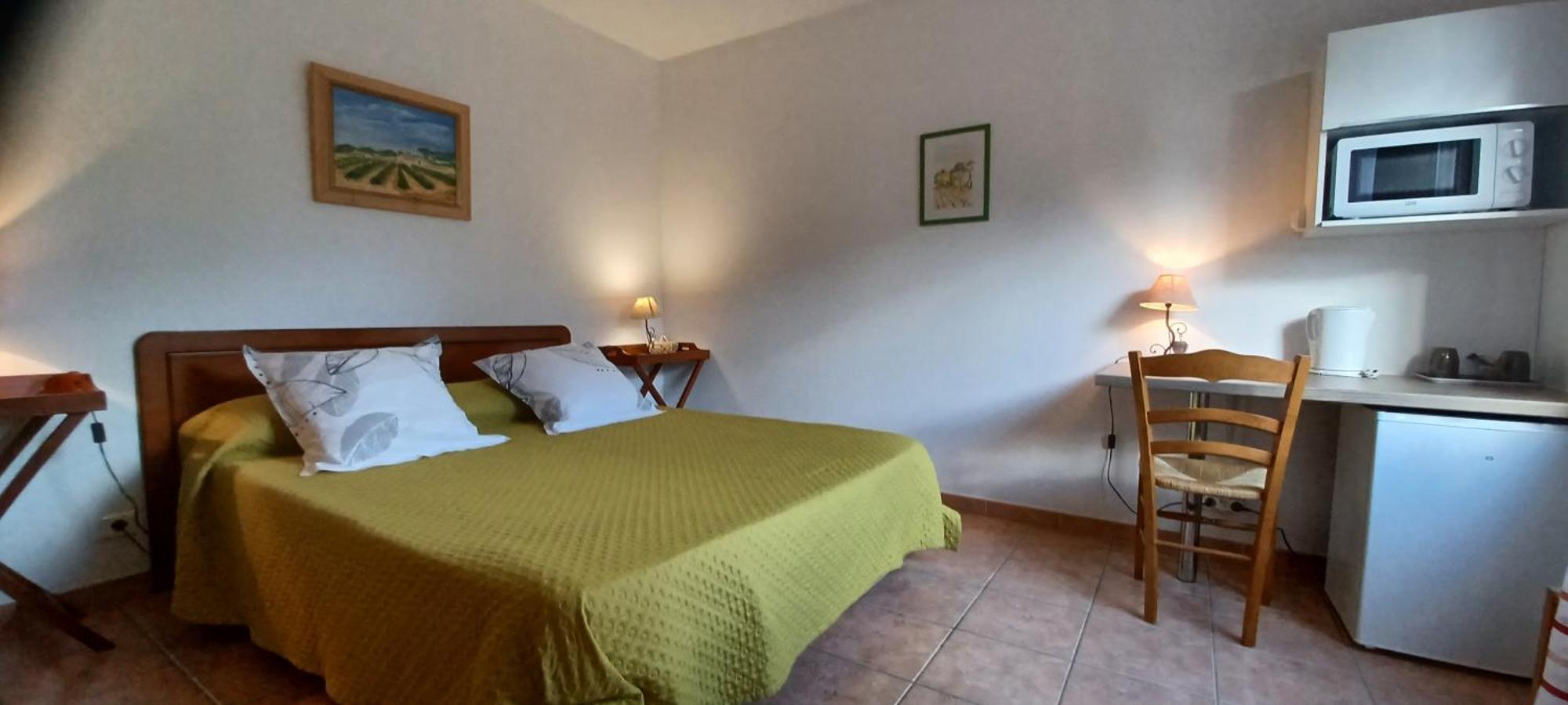 Chambres D'Hotes La Gardie Виас Екстериор снимка