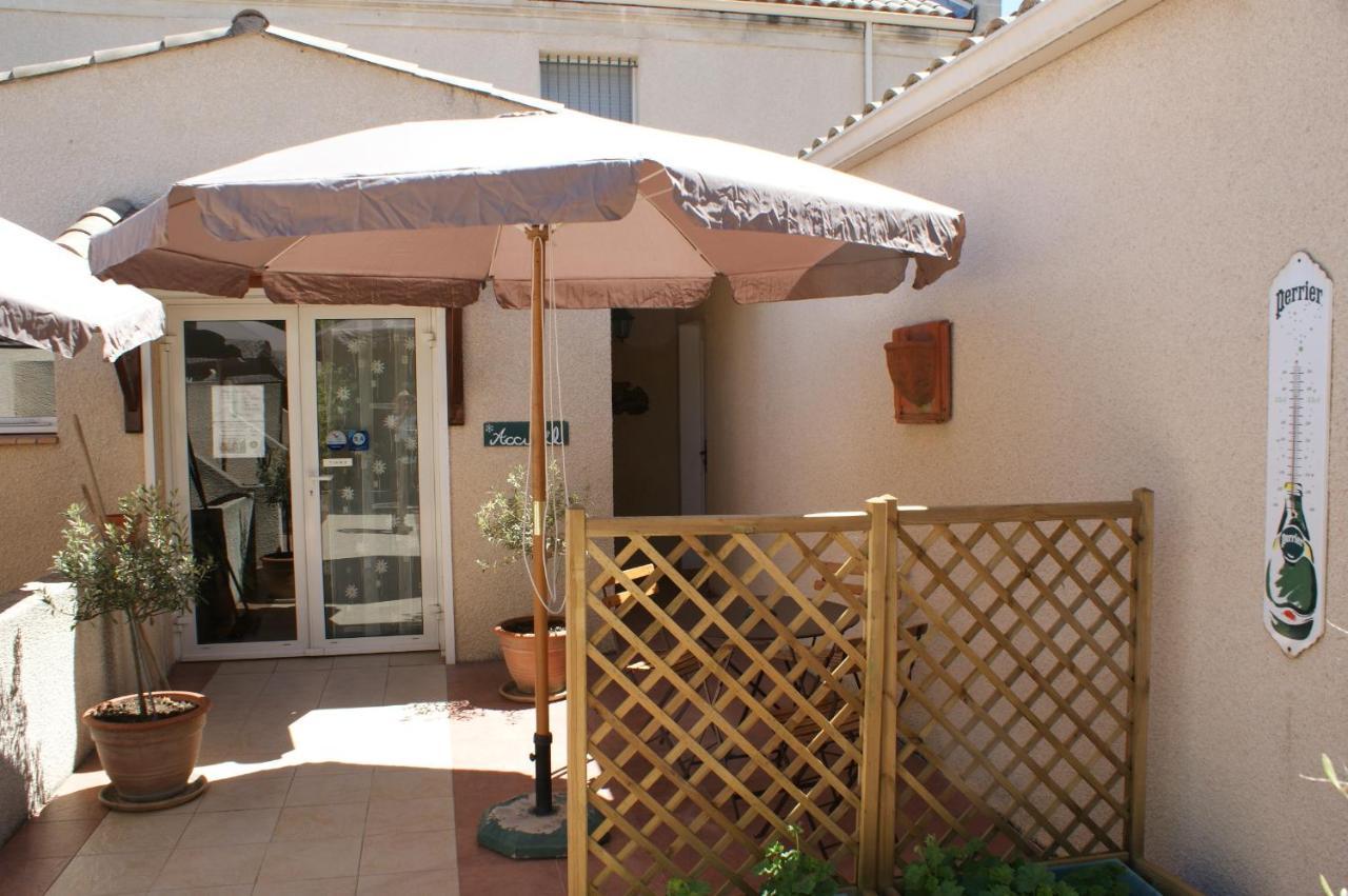 Chambres D'Hotes La Gardie Виас Екстериор снимка